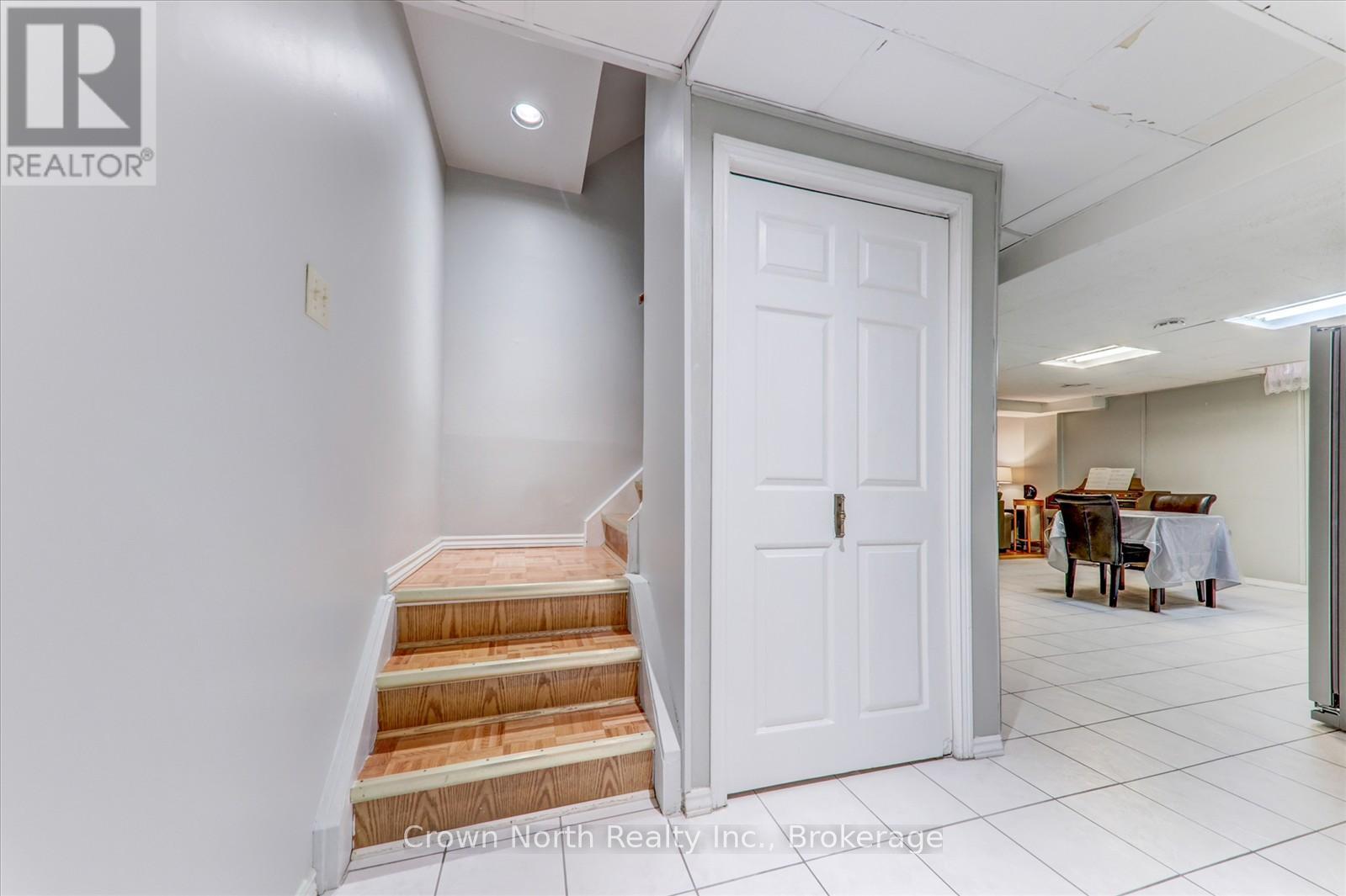 17 Plumrose Boulevard, Toronto, Ontario  M1E 5E8 - Photo 30 - E13010356