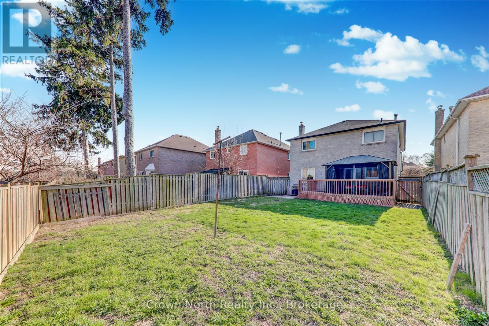 17 Plumrose Boulevard, Toronto, Ontario  M1E 5E8 - Photo 40 - E13010356