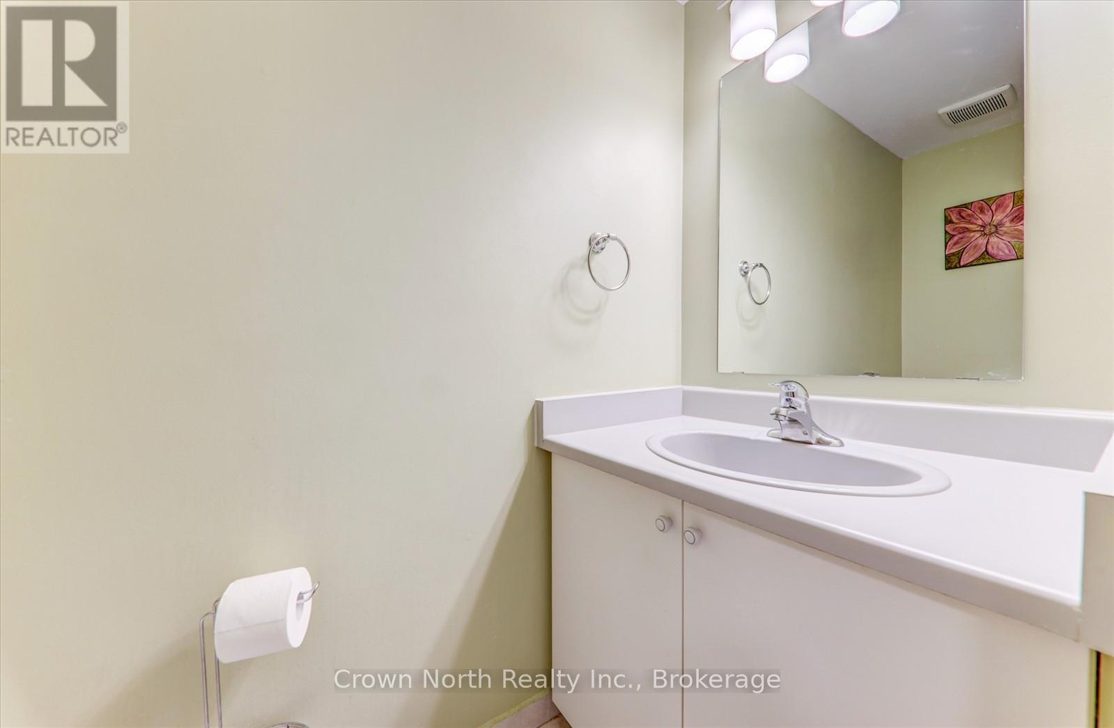 17 Plumrose Boulevard, Toronto, Ontario  M1E 5E8 - Photo 6 - E13010356