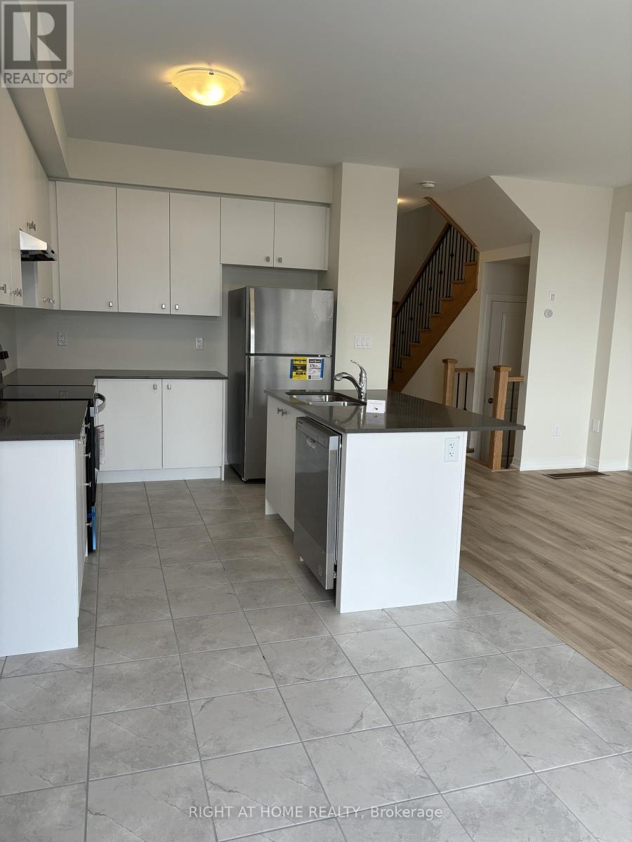 2609 Hibiscus Drive W, Pickering, Ontario  L1X 0L8 - Photo 6 - E13010368