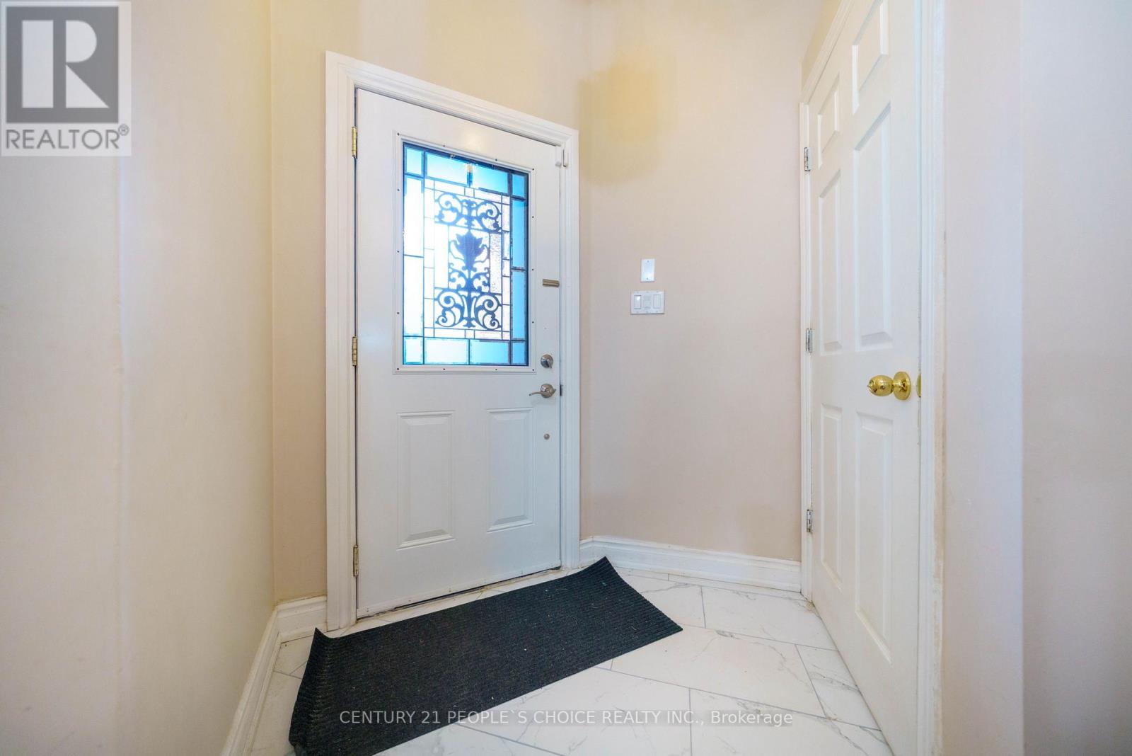 2296 Owlridge Drive, Oakville, Ontario  L6M 3V4 - Photo 3 - W13010348