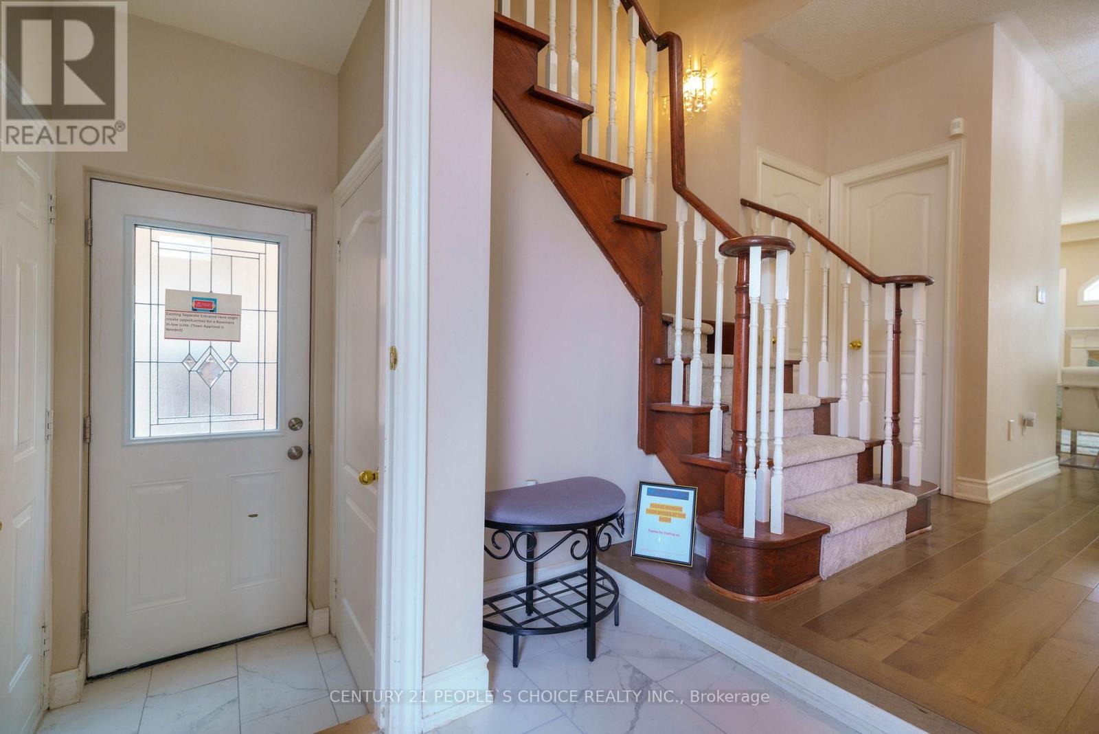 2296 Owlridge Drive, Oakville, Ontario  L6M 3V4 - Photo 4 - W13010348