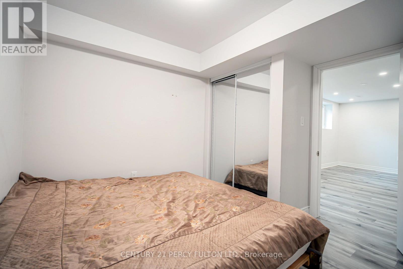 26 Gabrielle Drive, Brampton, Ontario  L7A 2A2 - Photo 12 - W13010350