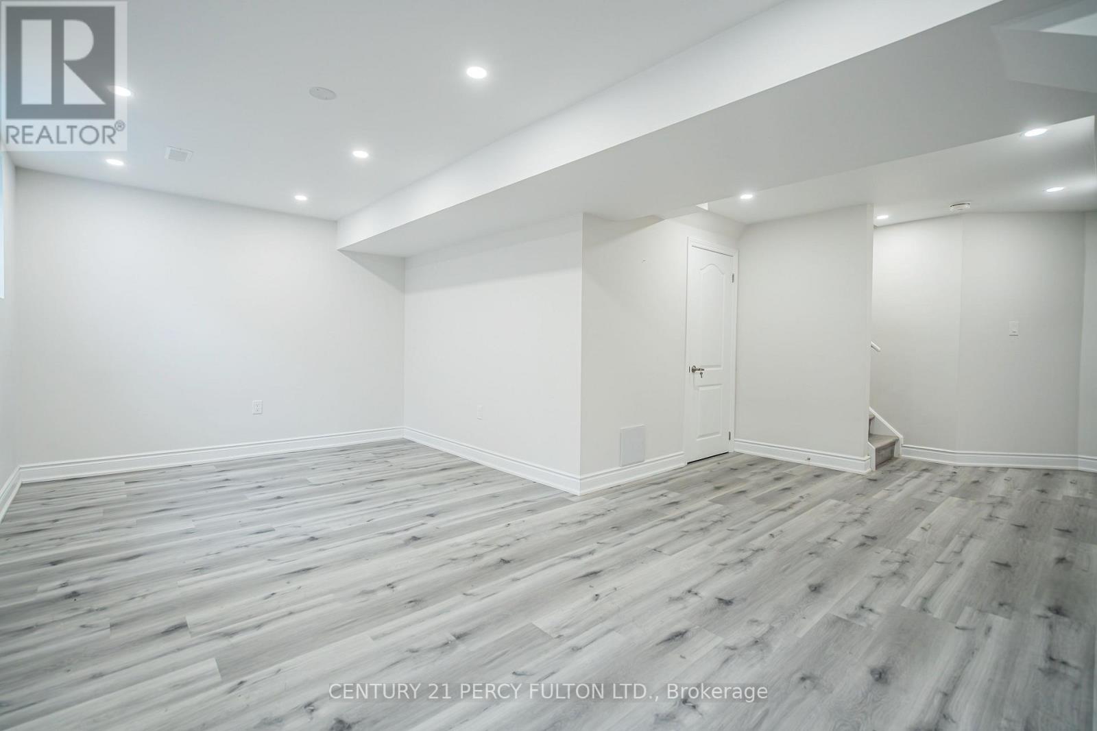 26 Gabrielle Drive, Brampton, Ontario  L7A 2A2 - Photo 9 - W13010350