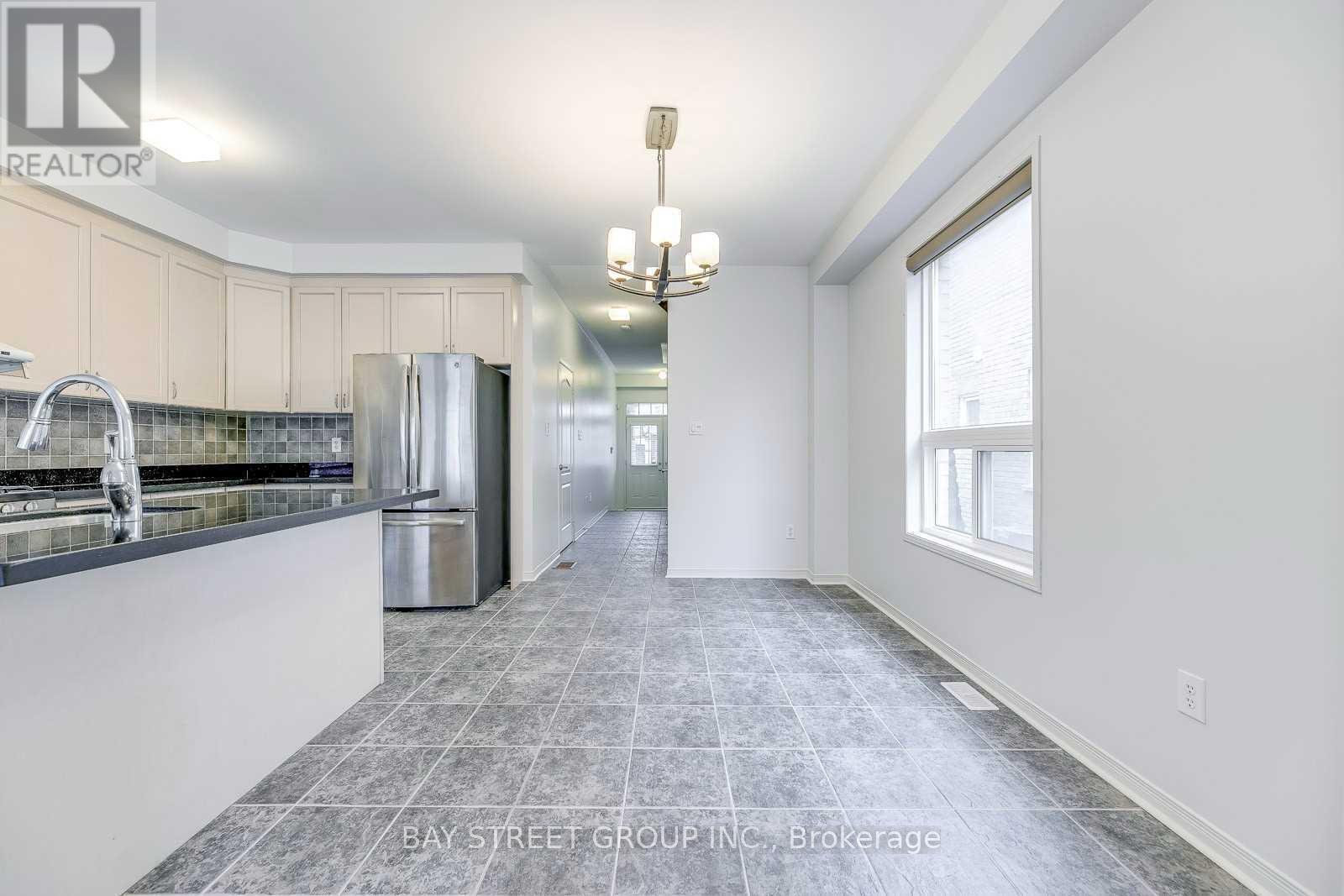 2278 Stone Glen Crescent, Oakville, Ontario  L6M 0C8 - Photo 6 - W13010386