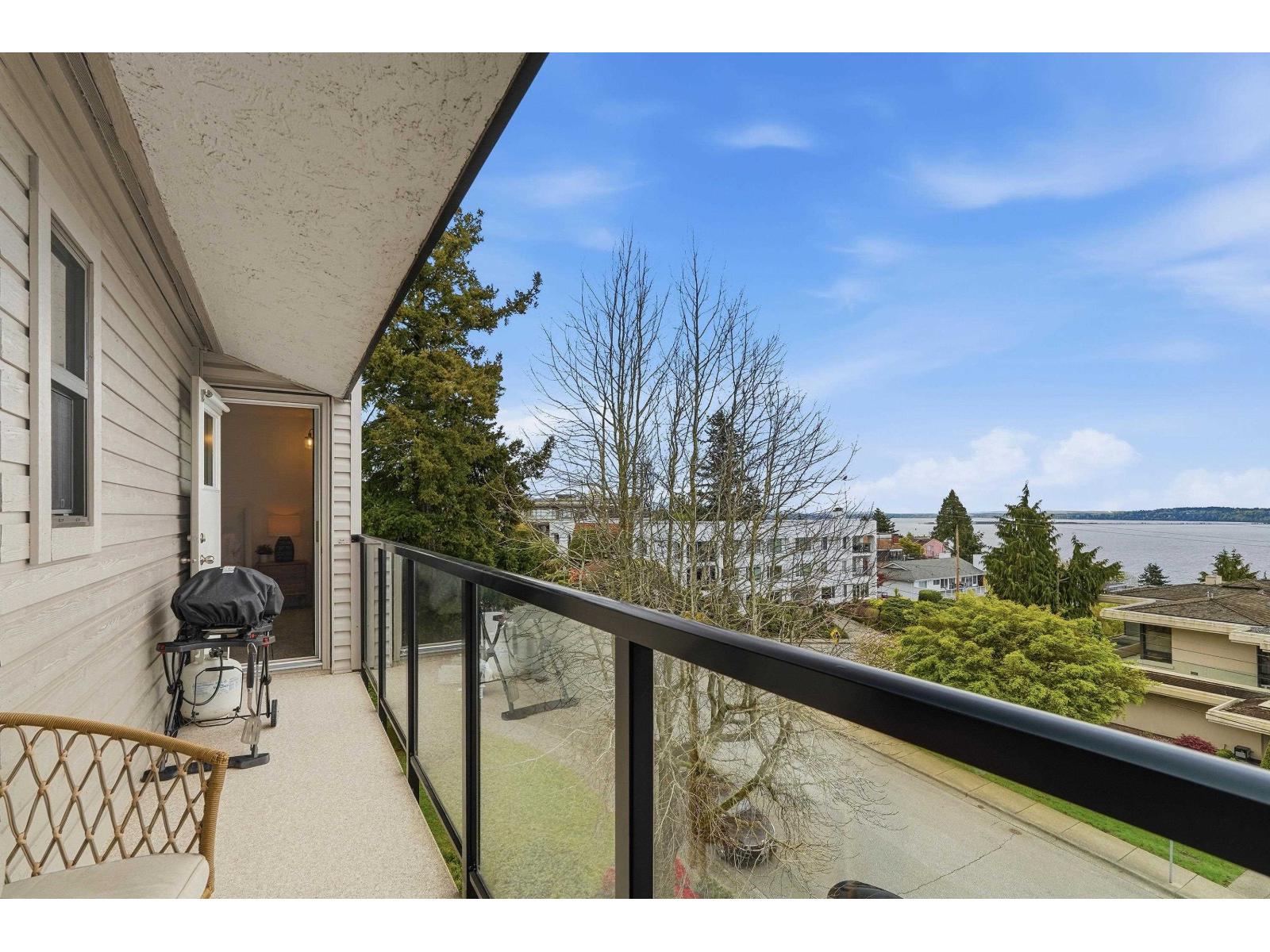 301 15041 Prospect Avenue, White Rock, British Columbia  V4B 2B5 - Photo 13 - R3111448