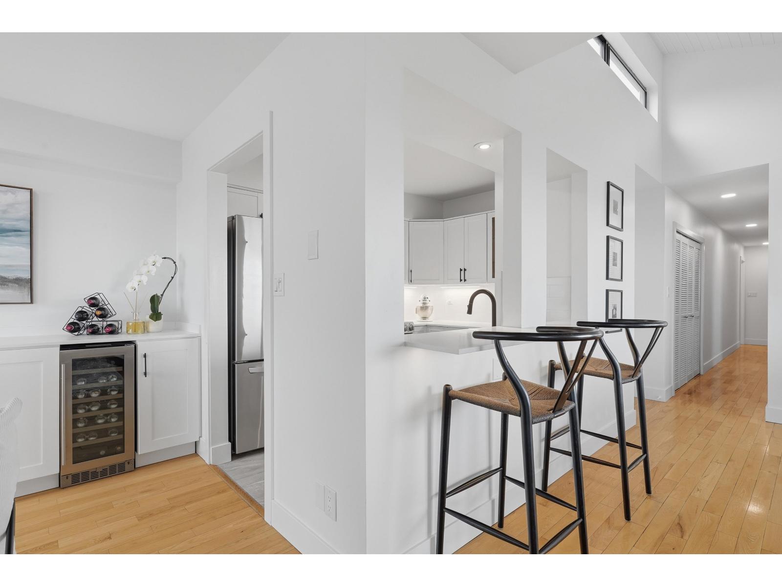 301 15041 Prospect Avenue, White Rock, British Columbia  V4B 2B5 - Photo 15 - R3111448