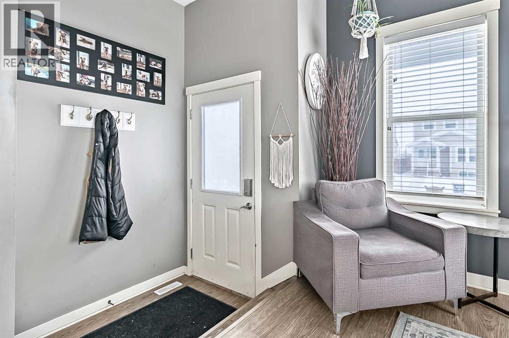 14 Sunrise Crescent Ne, High River, Alberta  T1V 1B9 - Photo 5 - A2293456