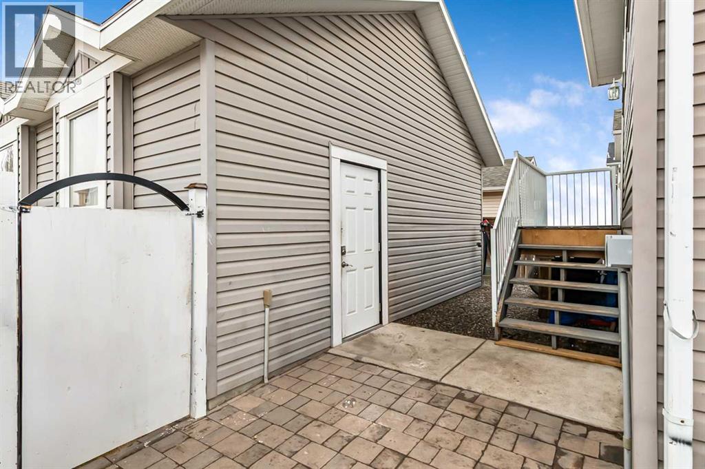 14 Sunrise Crescent Ne, High River, Alberta  T1V 1B9 - Photo 28 - A2293456