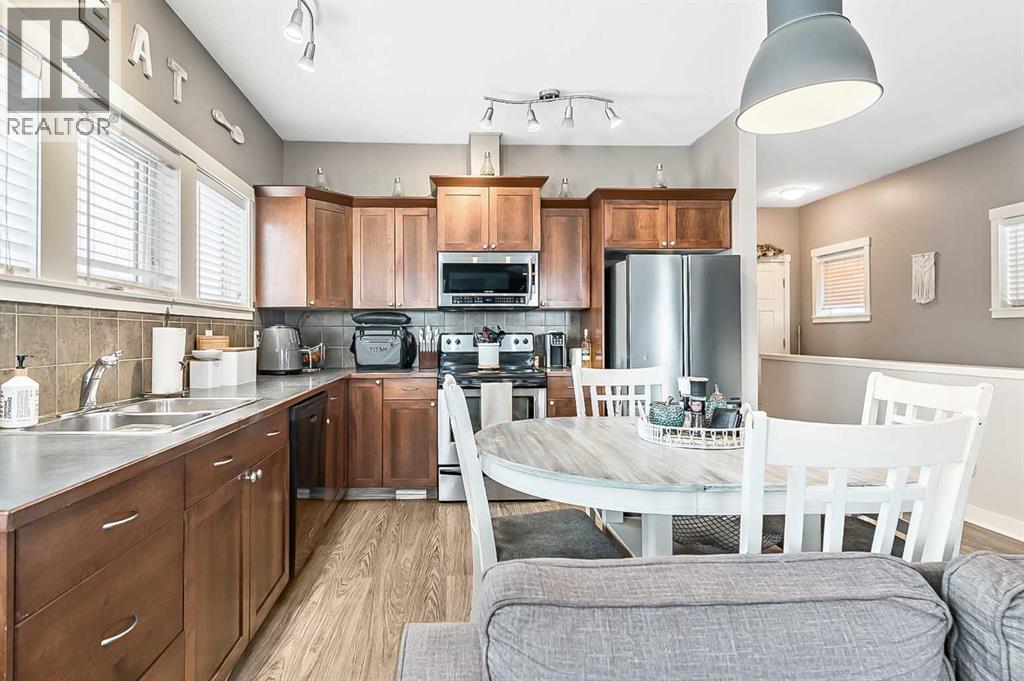 14 Sunrise Crescent Ne, High River, Alberta  T1V 1B9 - Photo 9 - A2293456