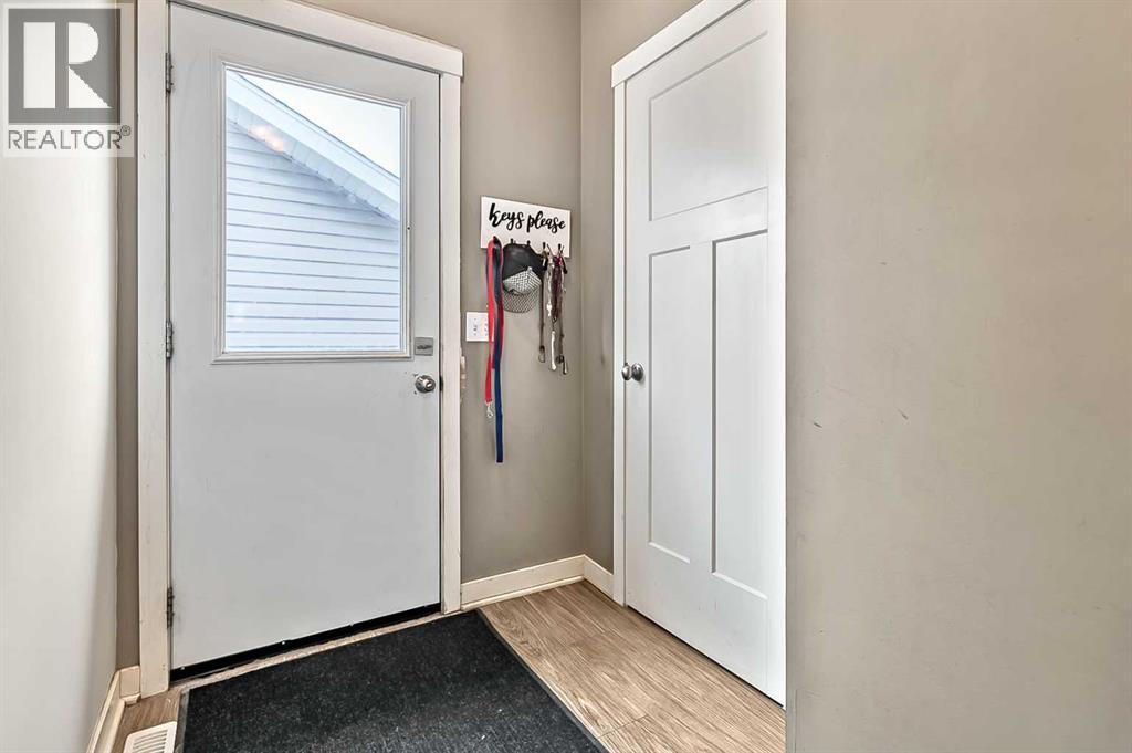 14 Sunrise Crescent Ne, High River, Alberta  T1V 1B9 - Photo 15 - A2293456