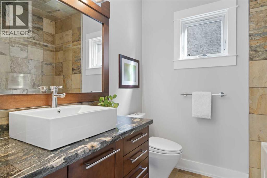 2411 31 Street Sw, Calgary, Alberta  T3E 2N6 - Photo 31 - A2298077