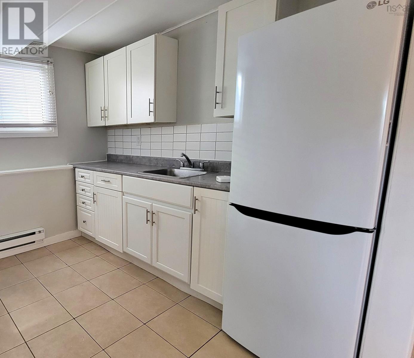 3617 Robie Street, Halifax, Nova Scotia  B3K 4S8 - Photo 27 - 202605620