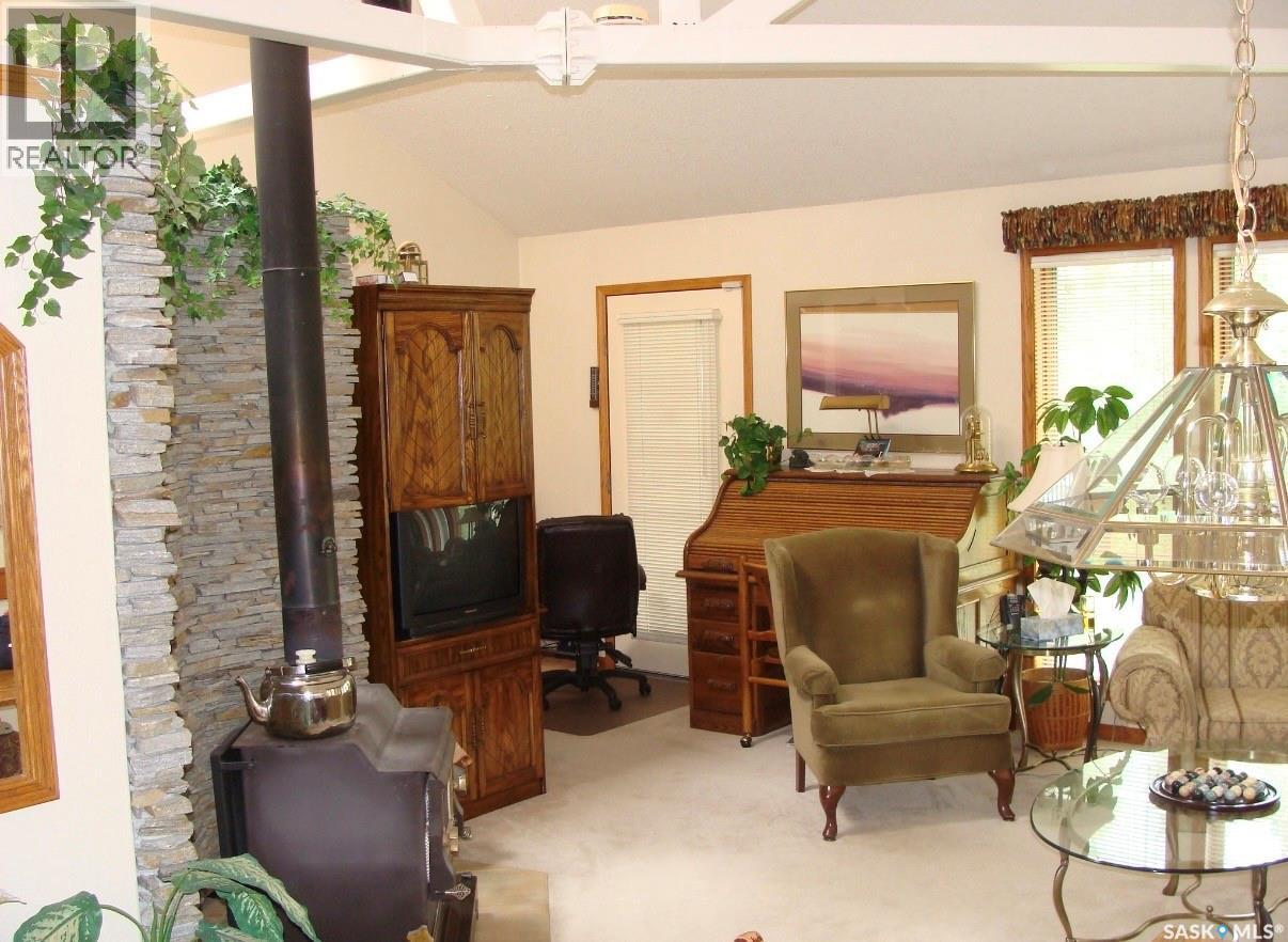 1604 Mahigan Crescent, Northern Admin District, Saskatchewan  S0J 1L0 - Photo 17 - SK032944