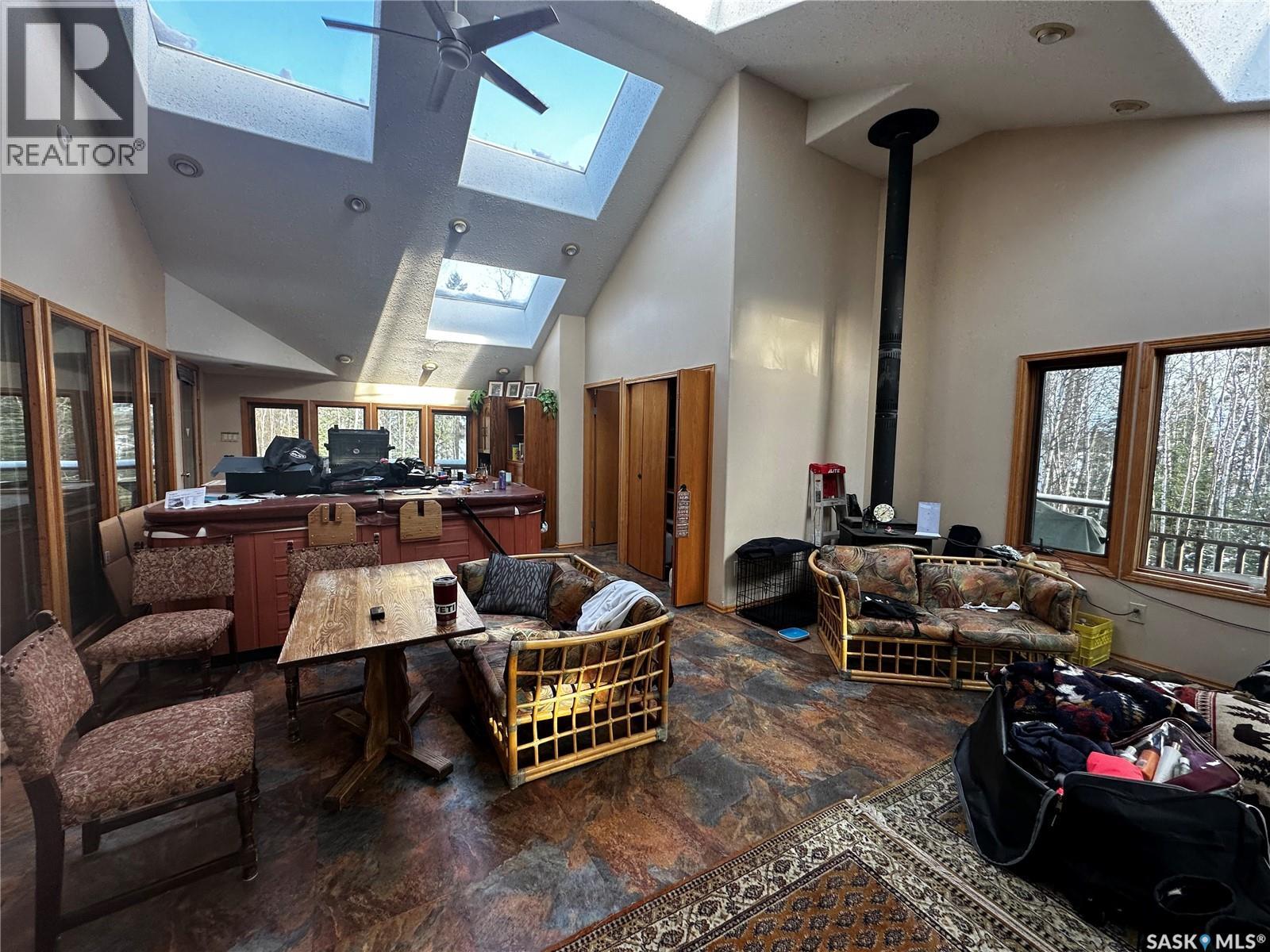 1604 Mahigan Crescent, Northern Admin District, Saskatchewan  S0J 1L0 - Photo 8 - SK032944