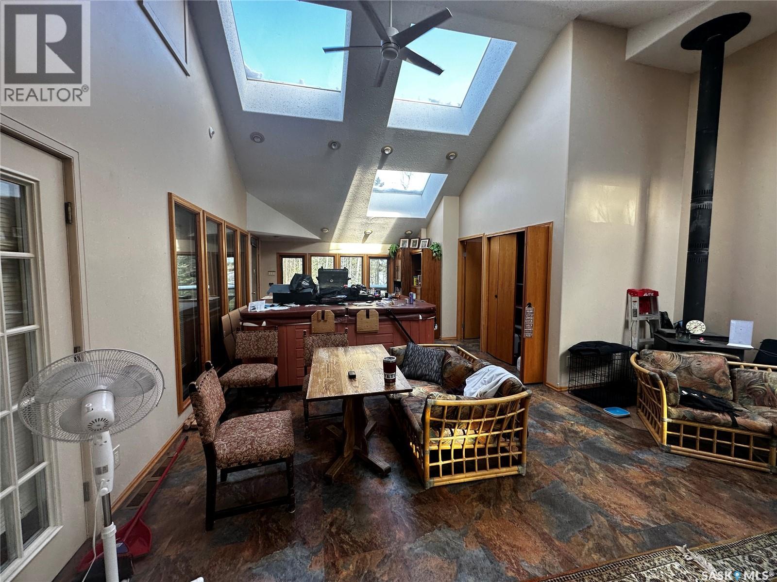 1604 Mahigan Crescent, Northern Admin District, Saskatchewan  S0J 1L0 - Photo 9 - SK032944