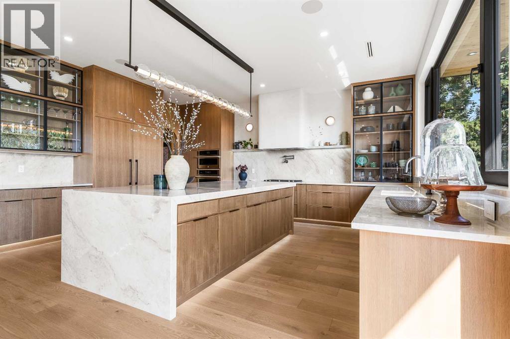 692 West Chestermere Drive, Chestermere, Alberta  T1X 1B5 - Photo 9 - A2288918