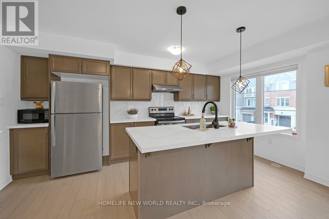 32 Fusilier Drive, Toronto, Ontario  M1L 0J4 - Photo 4 - E12999454