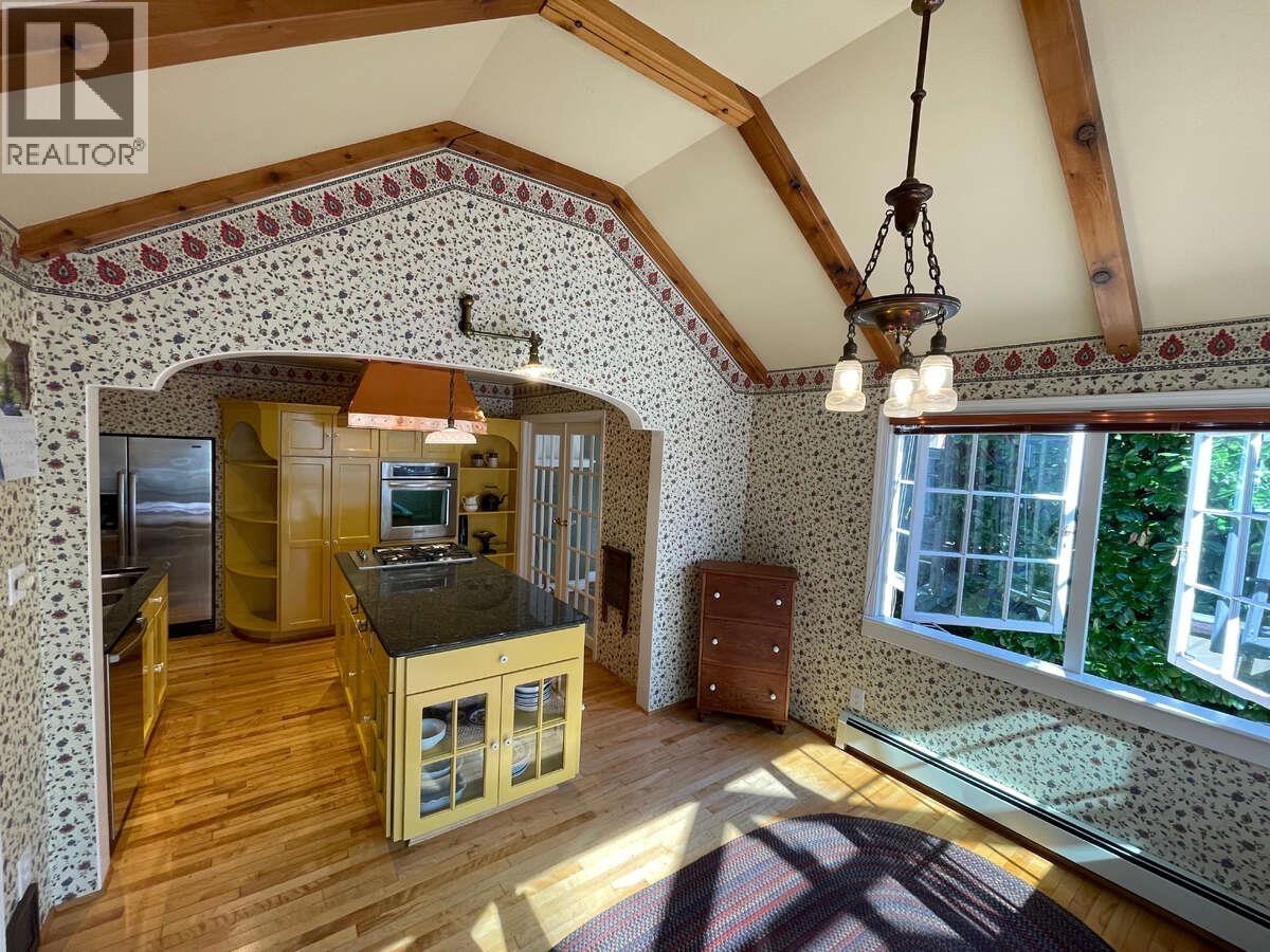 5692 Marine Drive, West Vancouver, British Columbia  V7W 2R6 - Photo 10 - R3112668