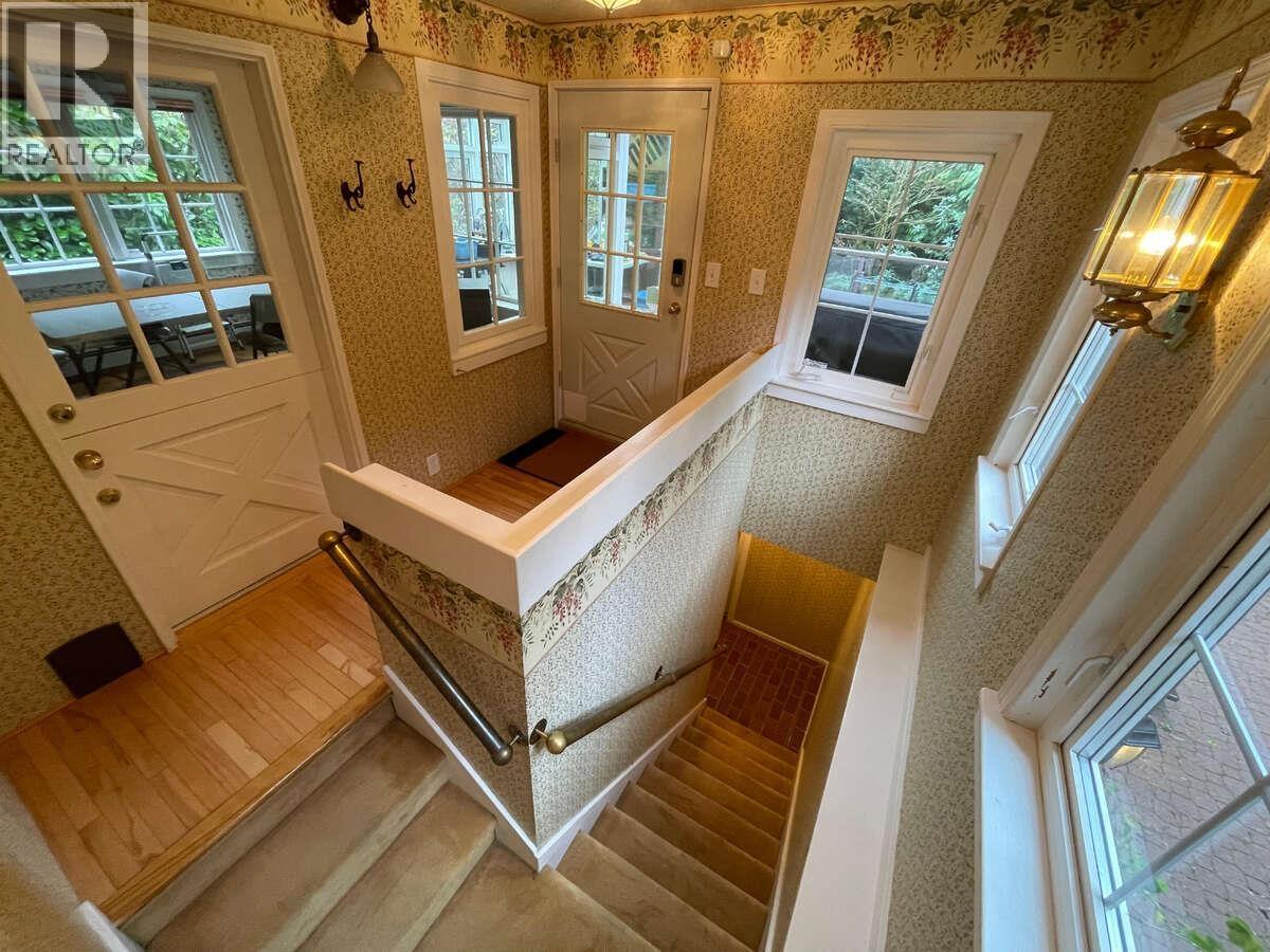 5692 Marine Drive, West Vancouver, British Columbia  V7W 2R6 - Photo 17 - R3112668