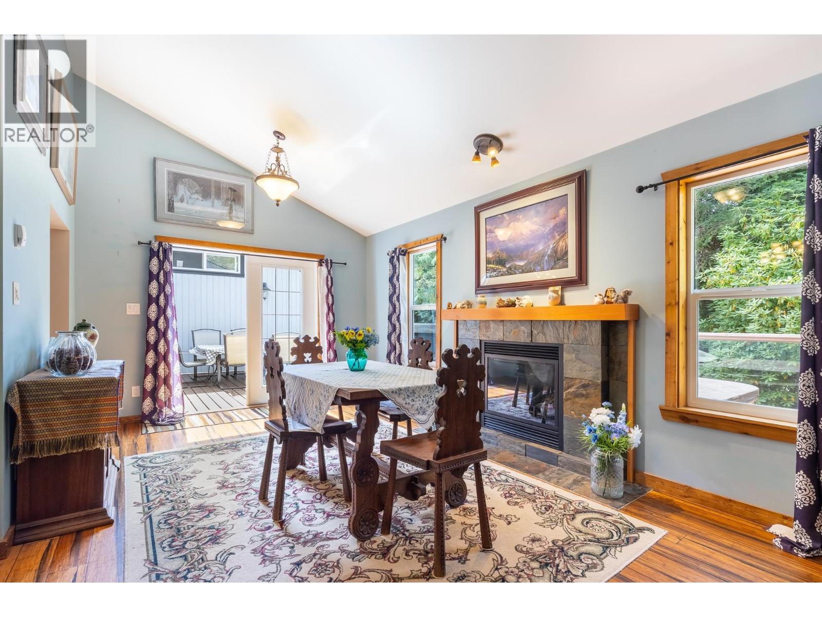 8099 Northwood Road, Halfmoon Bay, British Columbia  V7Z 1A8 - Photo 12 - R3112670