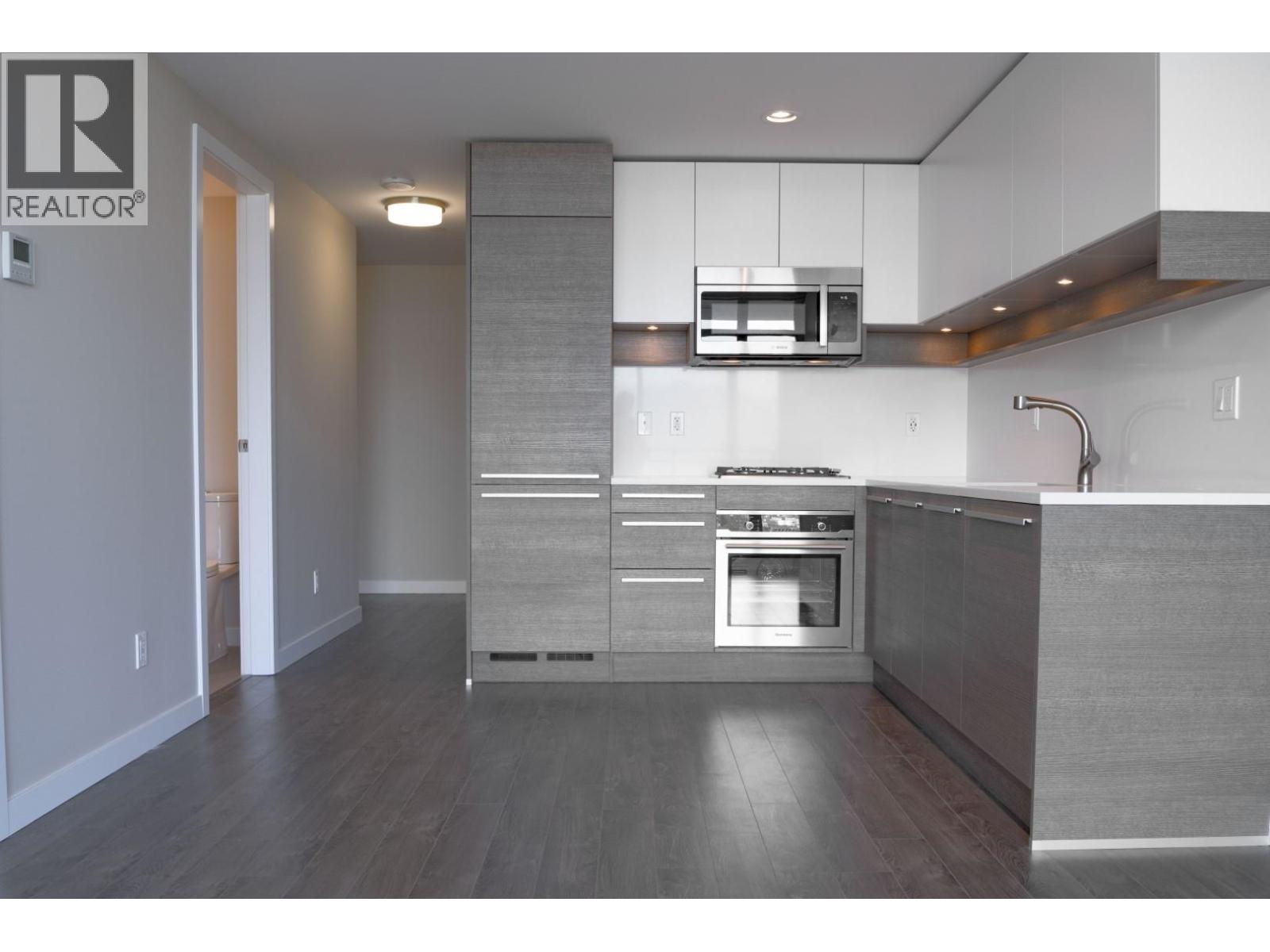 4485 Skyline Drive, Burnaby, British Columbia  V5C 0J2 - Photo 2 - R3112663