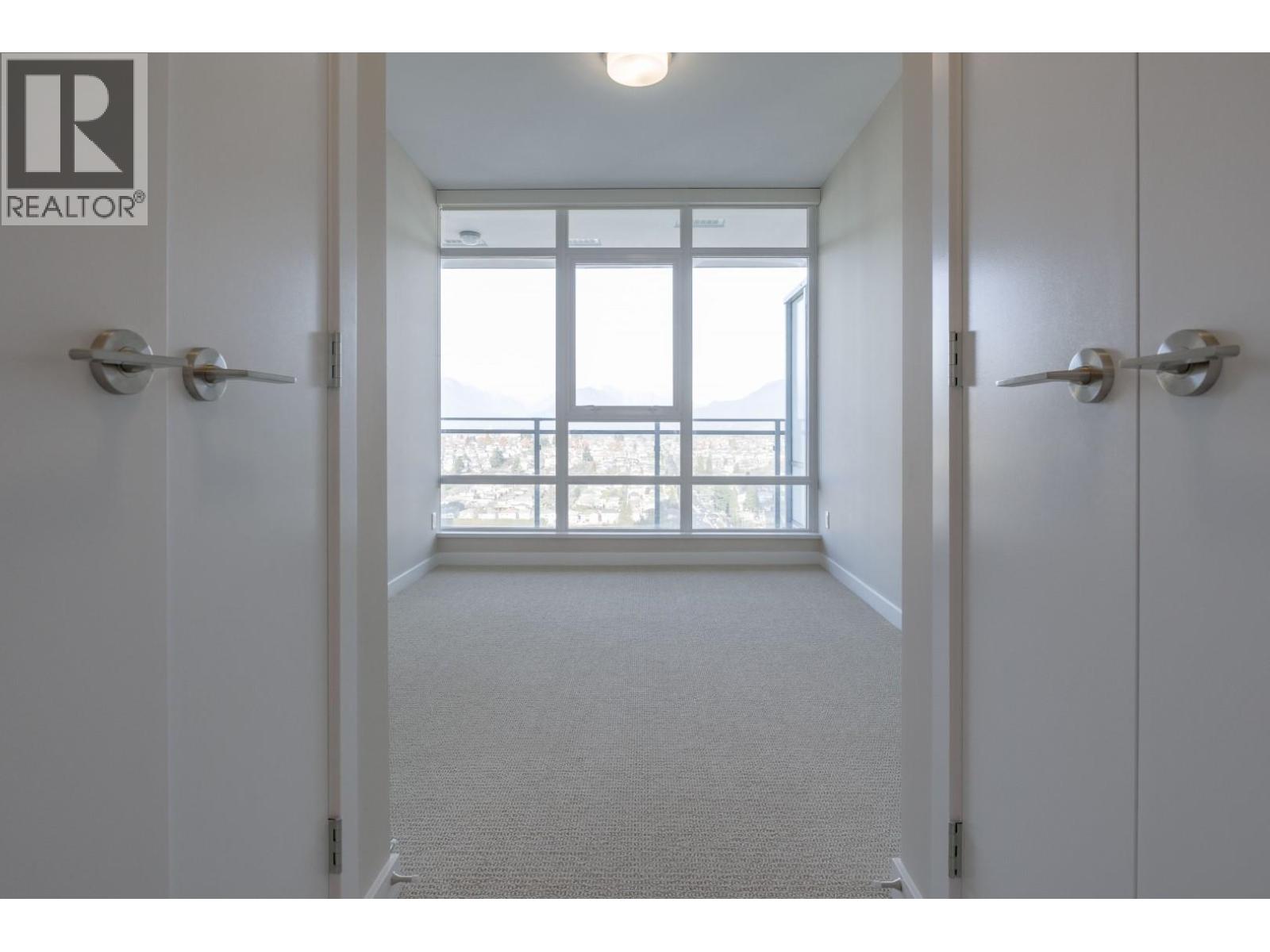 4485 Skyline Drive, Burnaby, British Columbia  V5C 0J2 - Photo 3 - R3112663