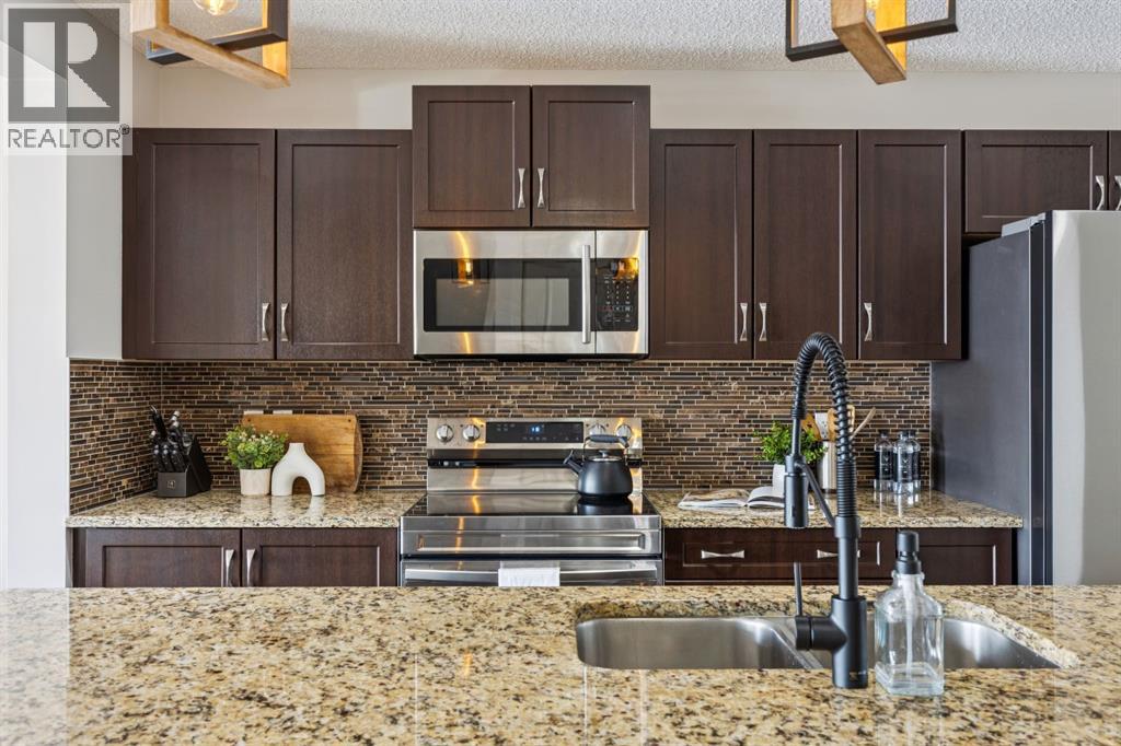 298 River Heights Crescent, Cochrane, Alberta  T4C 0V2 - Photo 8 - A2293738