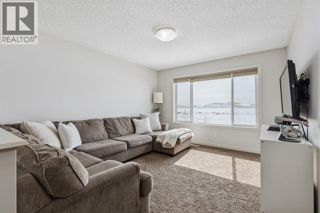 298 River Heights Crescent, Cochrane, Alberta  T4C 0V2 - Photo 11 - A2293738