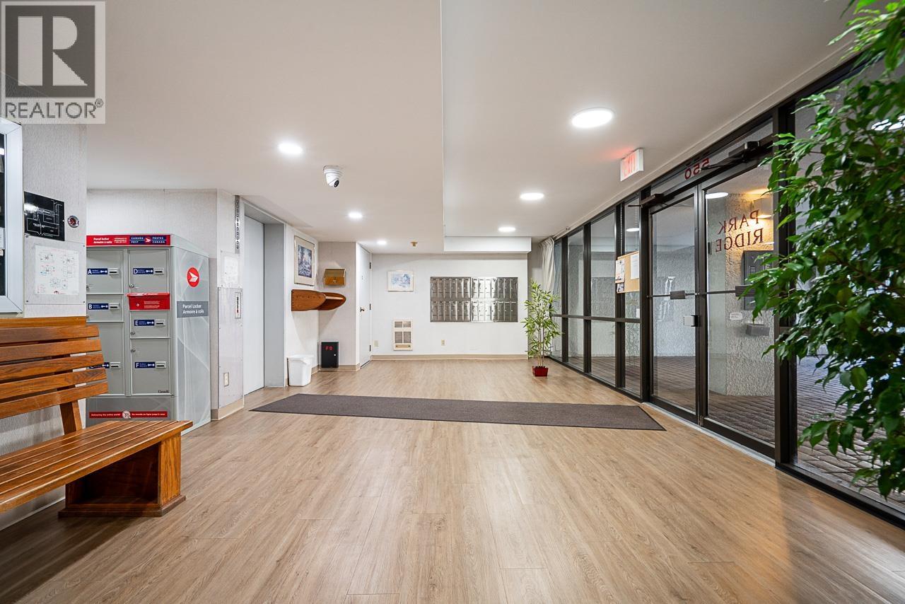 504 550 Eighth Street, New Westminster, British Columbia  V3M 3R9 - Photo 2 - R3112400