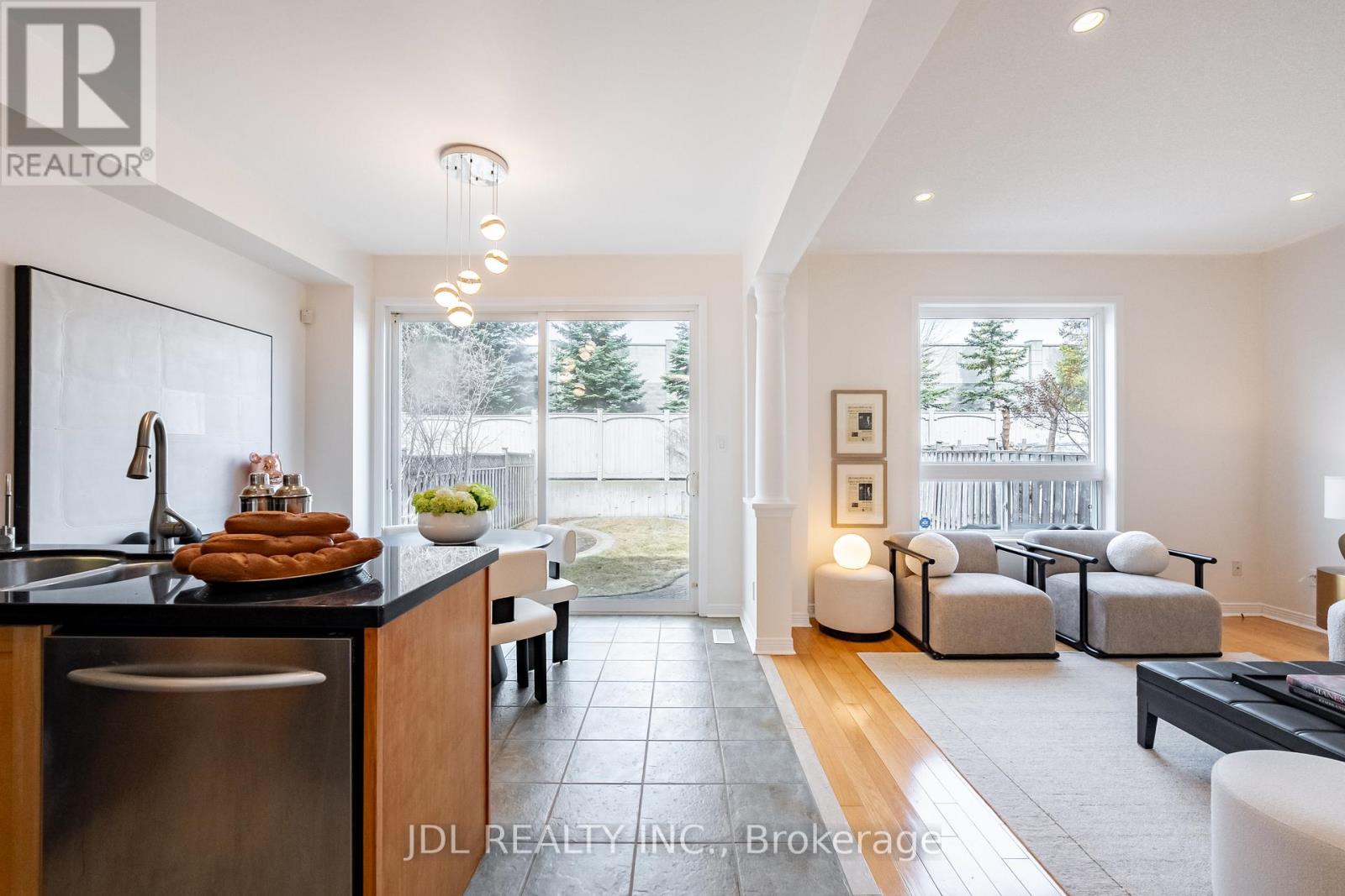 54 Joseph Glover Avenue, Markham, Ontario  L6C 3G5 - Photo 14 - N12948886