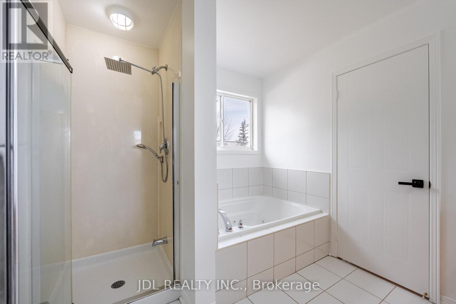 54 Joseph Glover Avenue, Markham, Ontario  L6C 3G5 - Photo 26 - N12948886