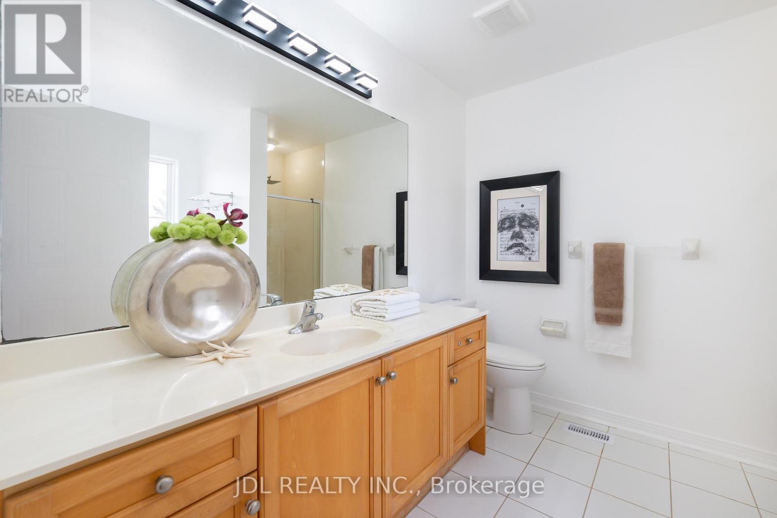 54 Joseph Glover Avenue, Markham, Ontario  L6C 3G5 - Photo 25 - N12948886