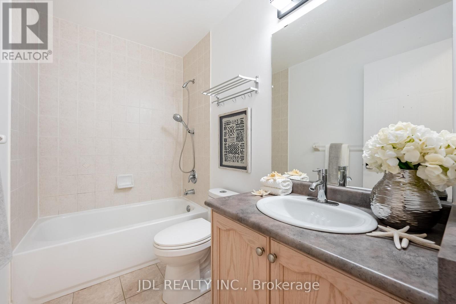 54 Joseph Glover Avenue, Markham, Ontario  L6C 3G5 - Photo 35 - N12948886