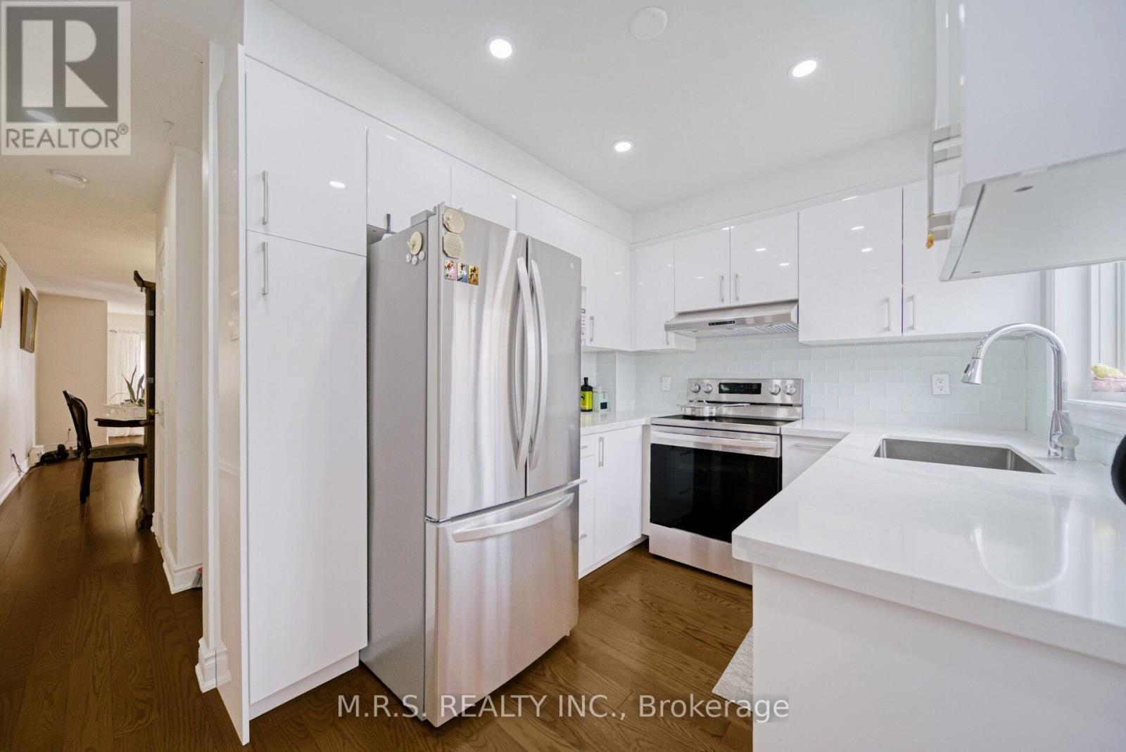 29a South Station Street, Toronto, Ontario  M9N 3T8 - Photo 18 - W13010398