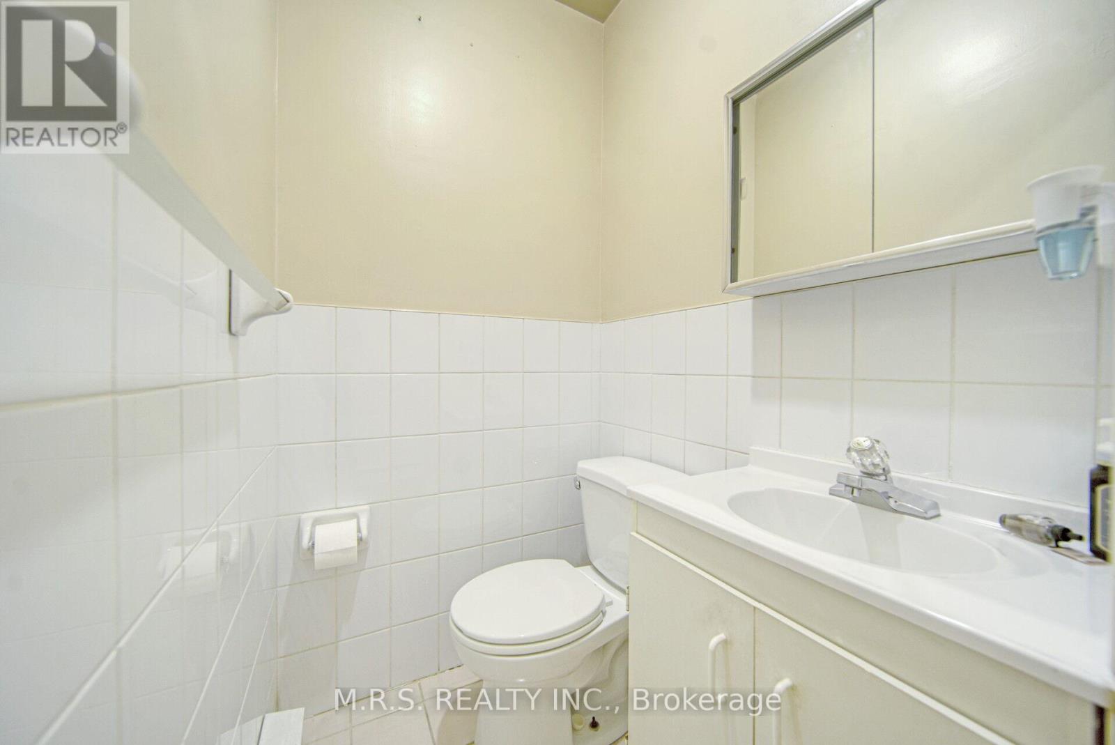 29a South Station Street, Toronto, Ontario  M9N 3T8 - Photo 21 - W13010398