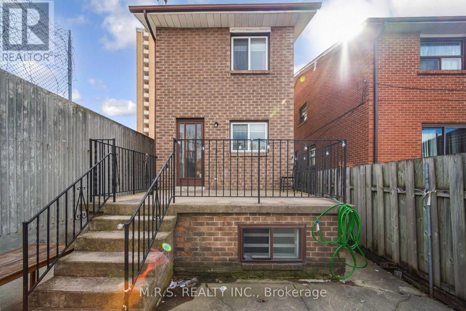 29a South Station Street, Toronto, Ontario  M9N 3T8 - Photo 40 - W13010398