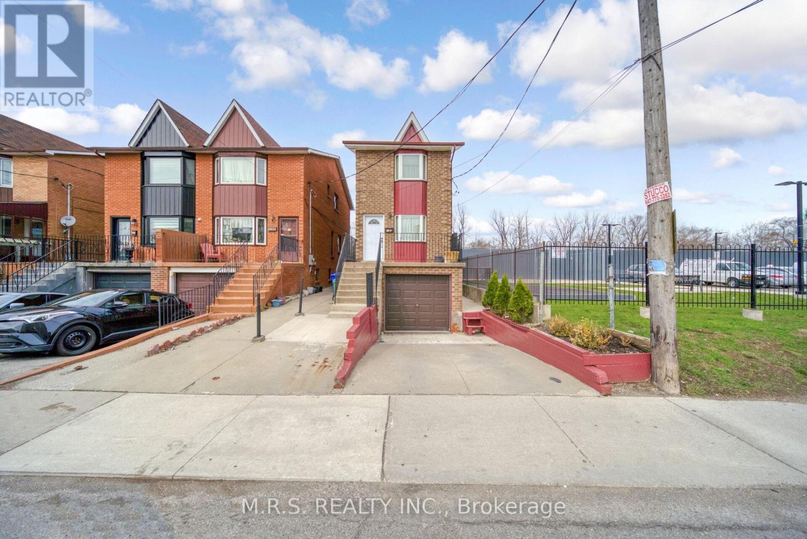 29a South Station Street, Toronto, Ontario  M9N 3T8 - Photo 5 - W13010398