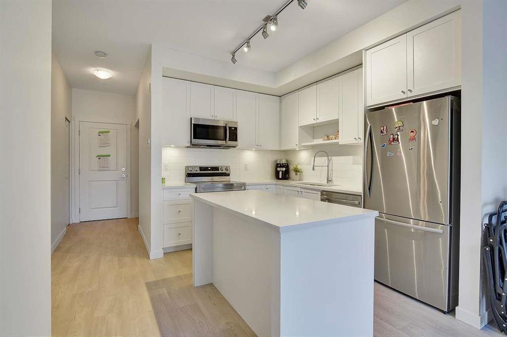 206 13623 81a Avenue, Surrey, British Columbia  V3W 3N7 - Photo 5 - R3110982