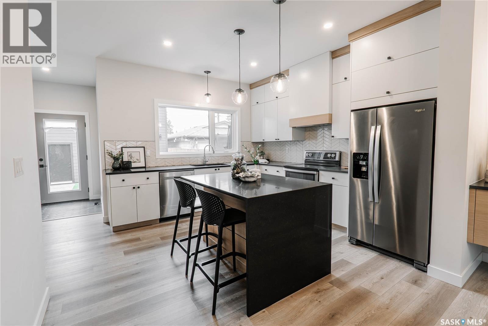 803 2nd Street E, Saskatoon, Saskatchewan  S7H 1P8 - Photo 5 - SK032222