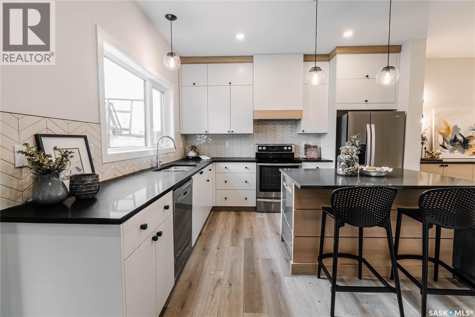 803 2nd Street E, Saskatoon, Saskatchewan  S7H 1P8 - Photo 6 - SK032222