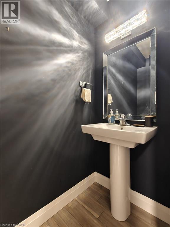 243 Grey Silo Road Unit# 60, Waterloo, Ontario  N2K 0B9 - Photo 4 - 40821105