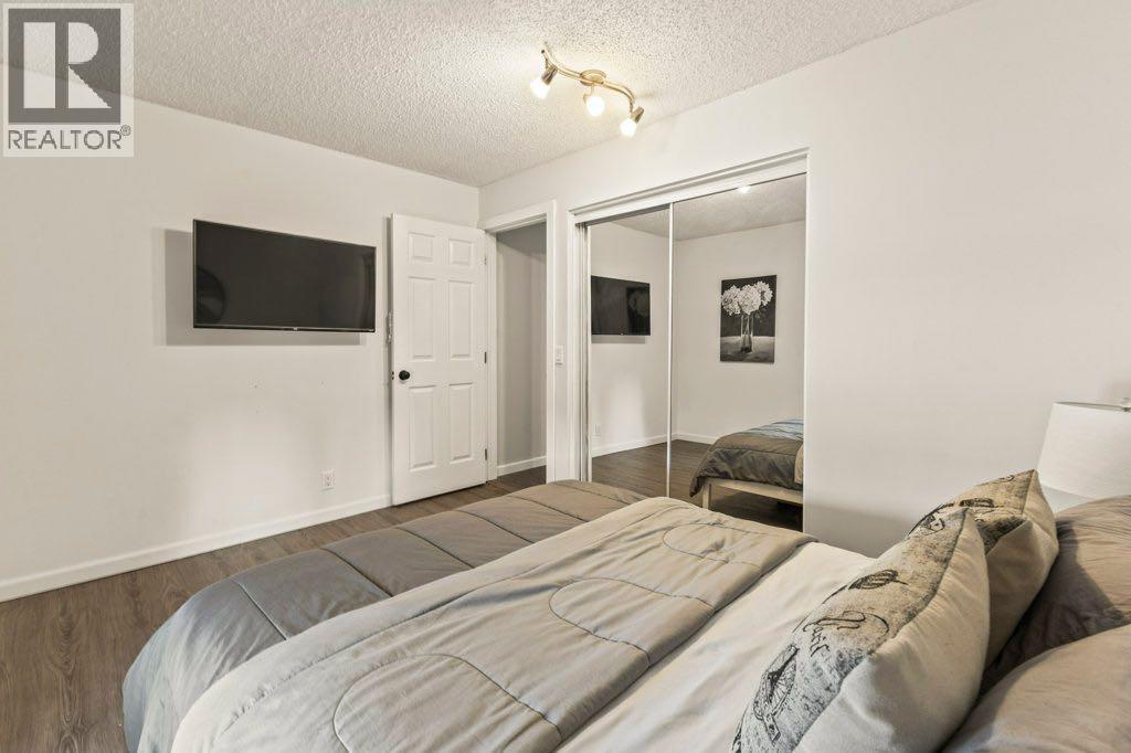 14 Sunnyside Place SE, Airdrie, Alberta  T4B 1S4 - Photo 14 - A2300295