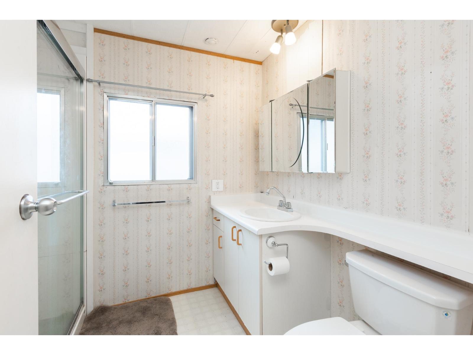 2058 Cumbria Drive, Surrey, British Columbia  V4A 5J9 - Photo 16 - R3105243