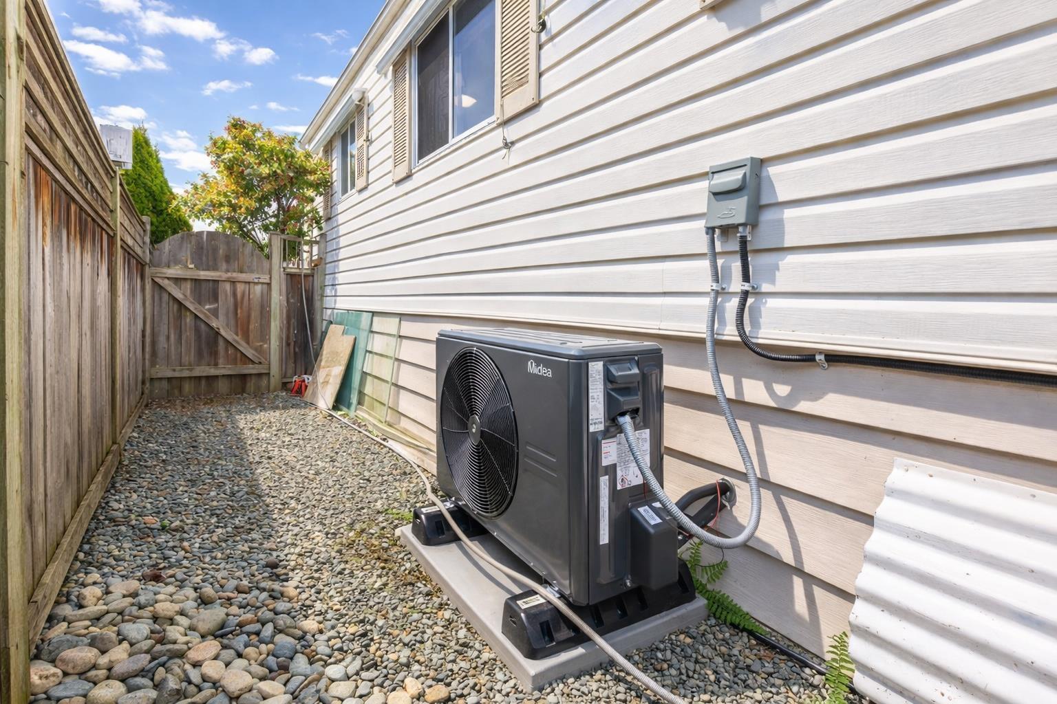 2058 Cumbria Drive, Surrey, British Columbia  V4A 5J9 - Photo 30 - R3105243