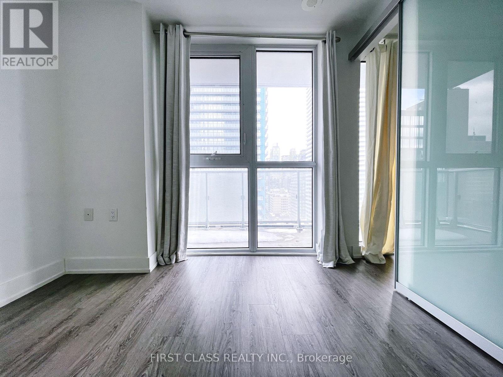 2305 - 7 Grenville Street, Toronto, Ontario  M4Y 1A1 - Photo 6 - C13010416