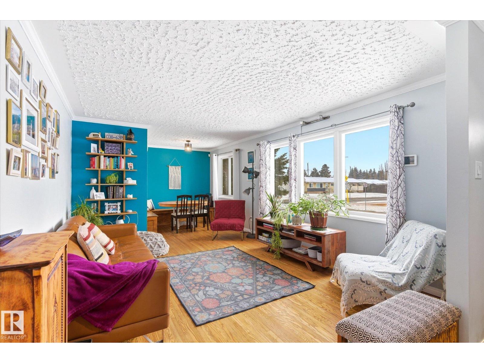 4315 105a Av Nw, Edmonton, Alberta  T6A 1B7 - Photo 6 - E4482745