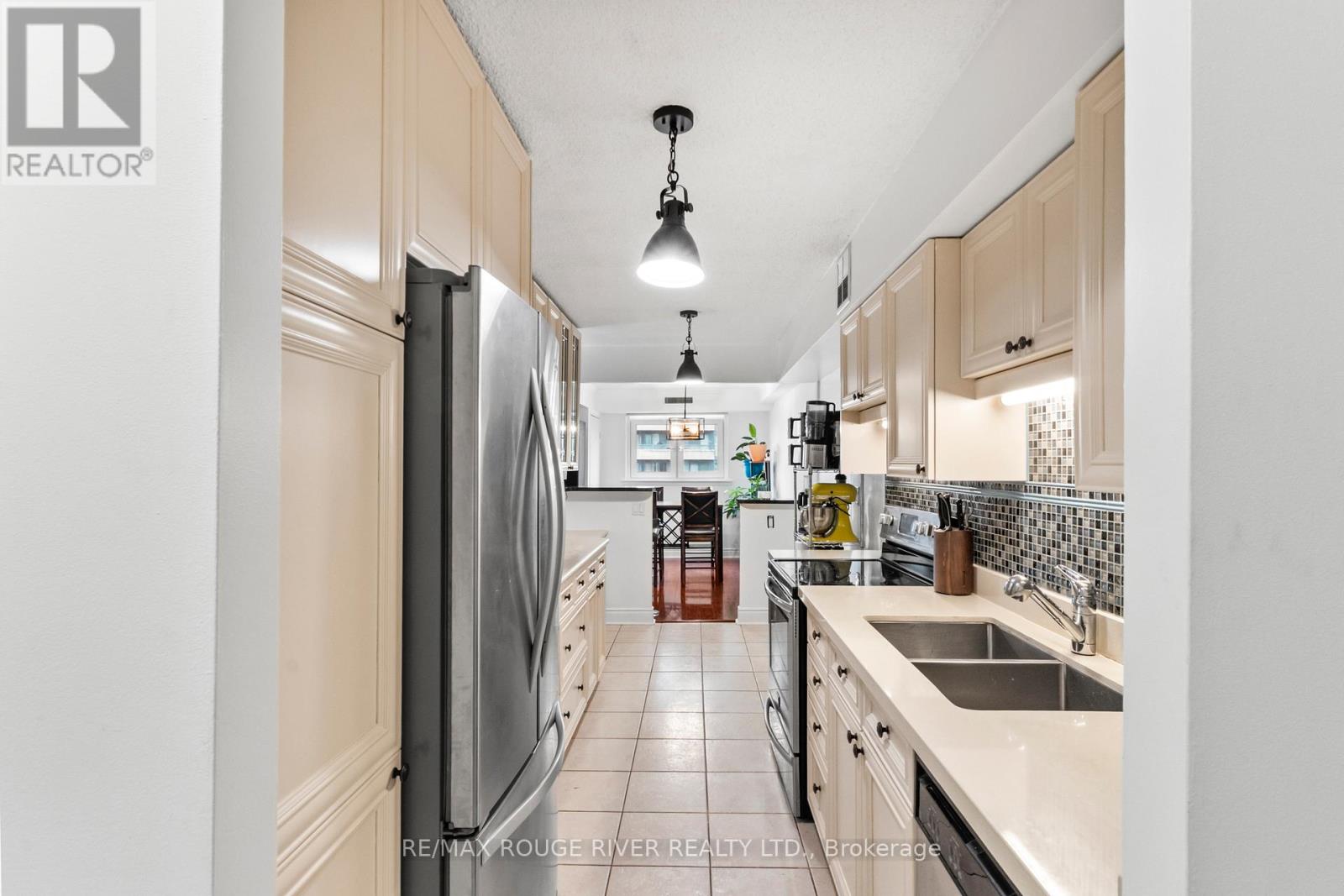 804 - 40 Chichester Place, Toronto, Ontario  M1T 3R6 - Photo 8 - E13010414