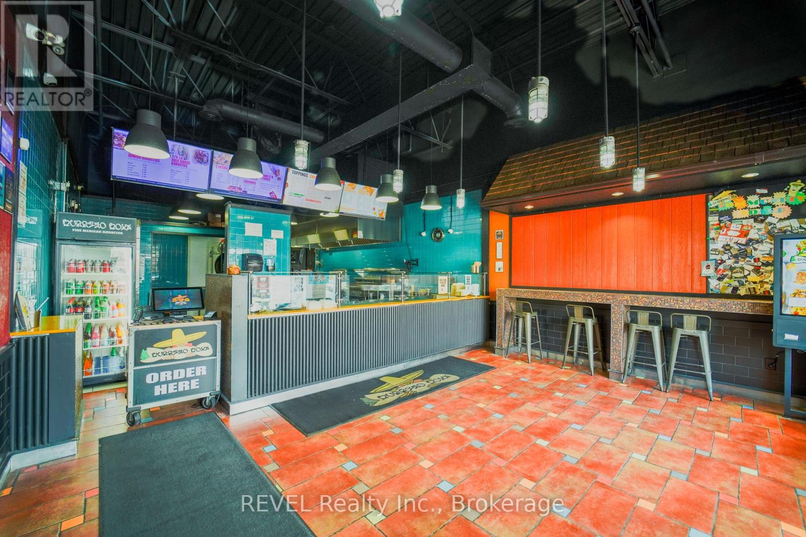 2 - 1435 Plains Road E, Burlington, Ontario  L7R 3P9 - Photo 3 - W13010404