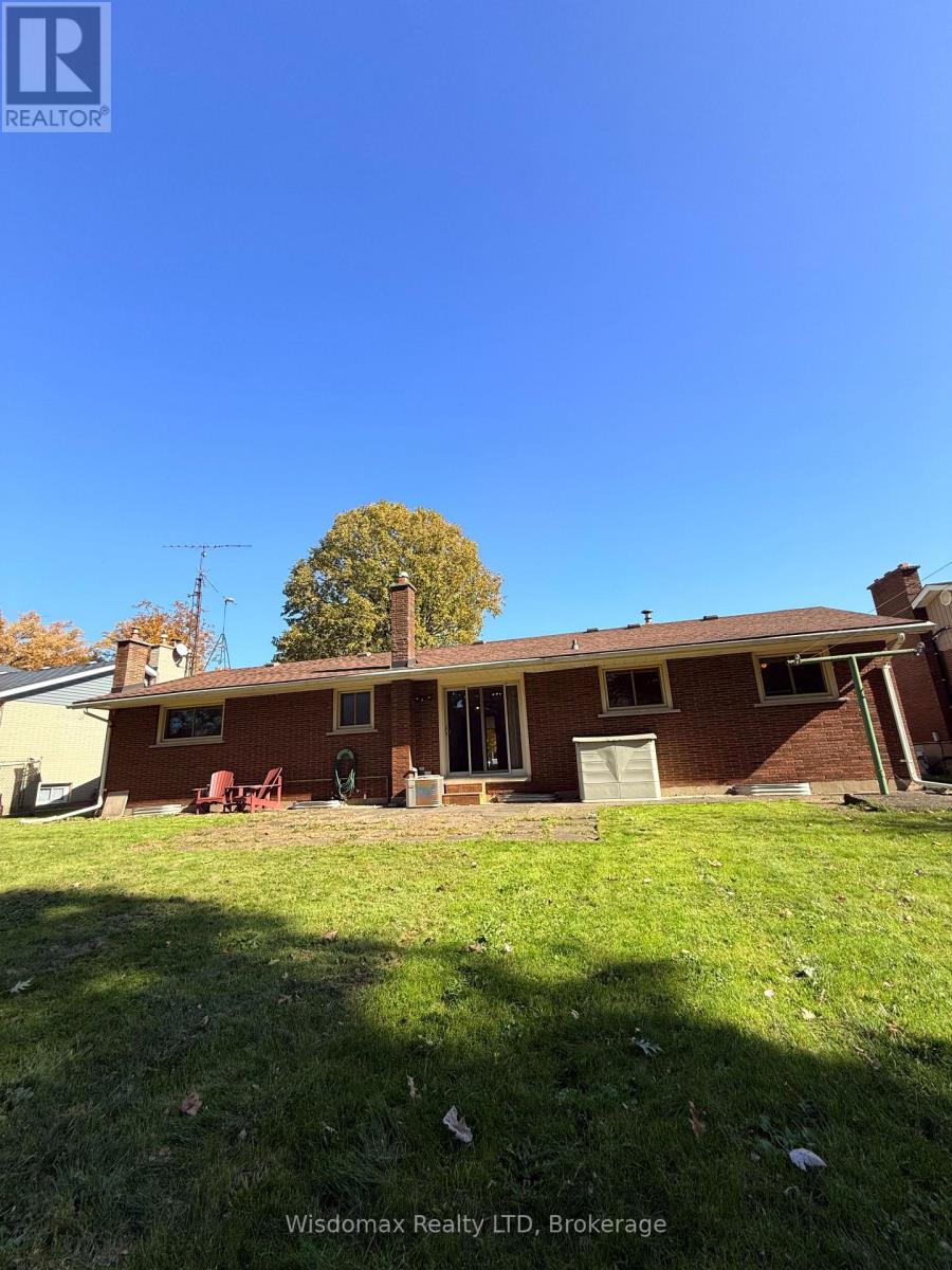 Upper - 15 Pamela Drive, Thorold, Ontario  L2V 2X7 - Photo 15 - X13010402